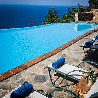 Dohos Boutique Hotel