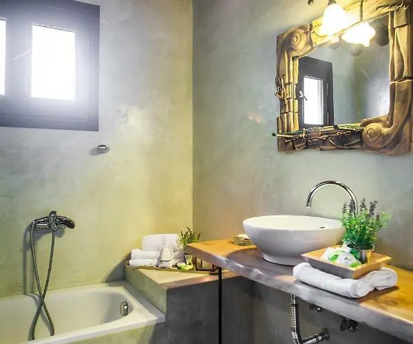 Dohos Boutique Hotel 3*